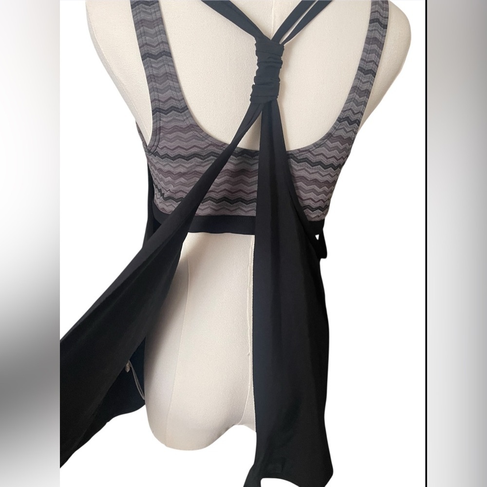 Athleta Black and Gray Activewear Top - Picture 5 of 8